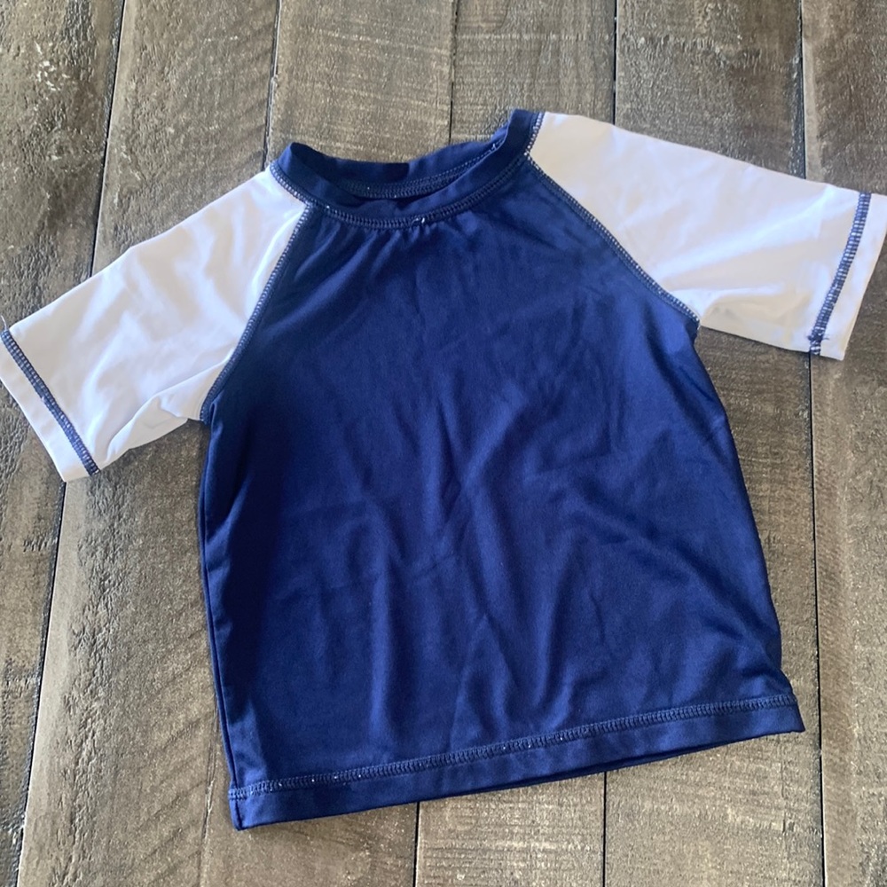 12m Rashguard